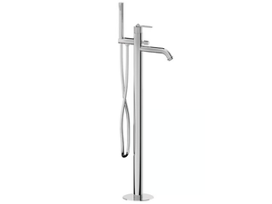 BROOKLYN BY678 - Floor standing external bathtub mixer with hand shower _ Daniel Rubinetterie